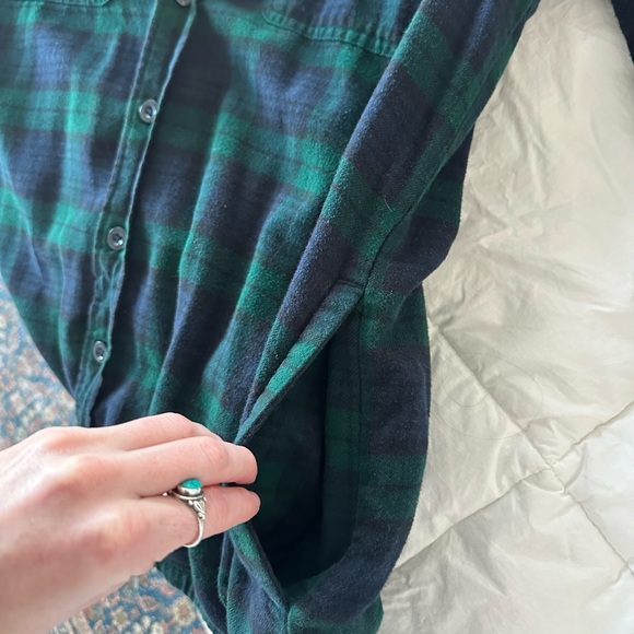 L.L. Bean Navy and Green Plaid Fleece-Lined Hooded Shirt Jacket - Picture 4 of 5